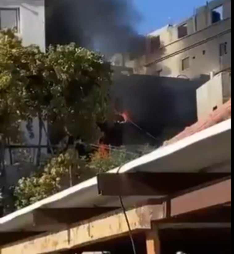 הפלסטינים טוענים לפגיעת נ''ט בבית המכותר בג'נין (צילום: צילום מסך רשתות ערביות)