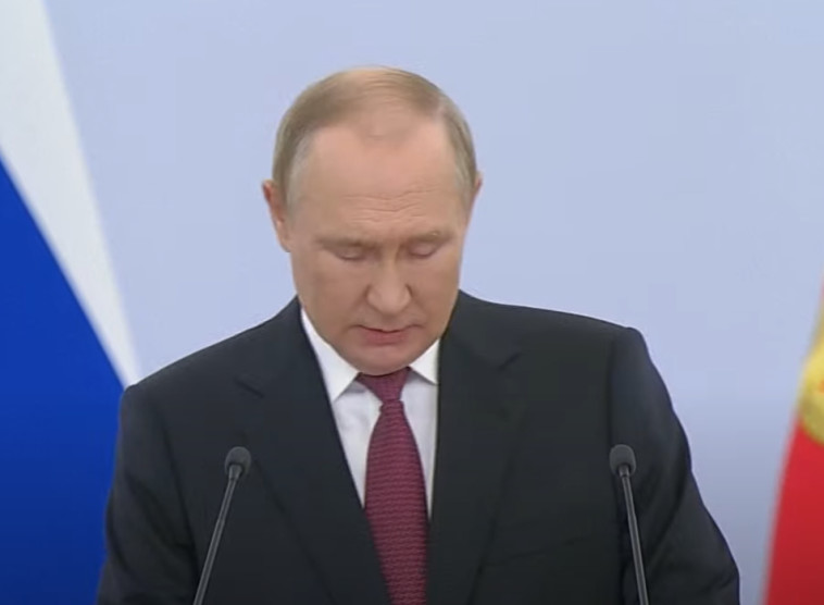 פוטין מכריז על הסיפוח (צילום: צילום מסך)