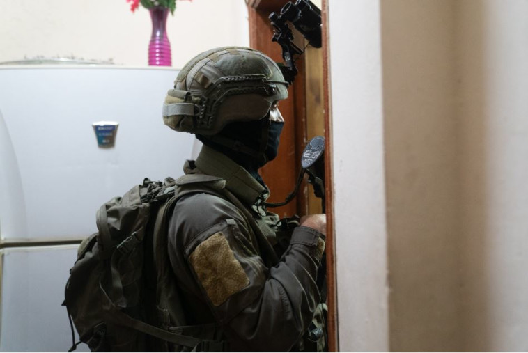 שלושה מבוקשים נעצרו במהלך הפעילות