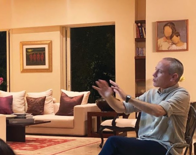 חילי טרופר בחוג בית המחנה הממלכתי