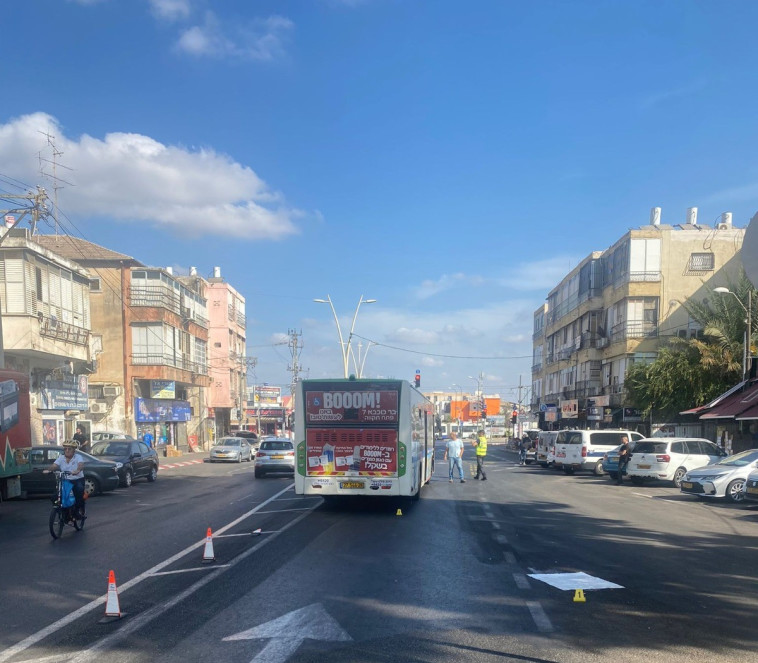 זירת אירוע הדריסה בפתח תקווה