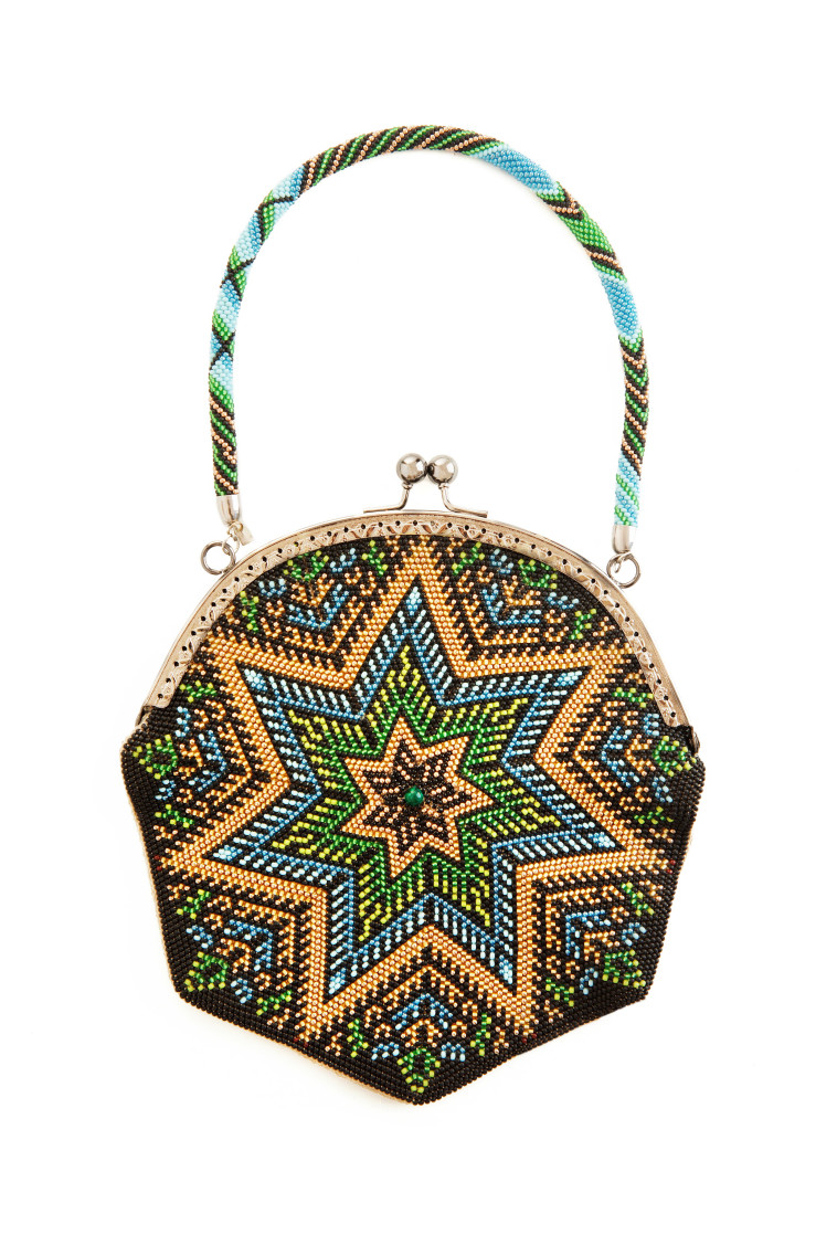 תערוכת ציורים וחרוזים בגלריית יונטי ארט