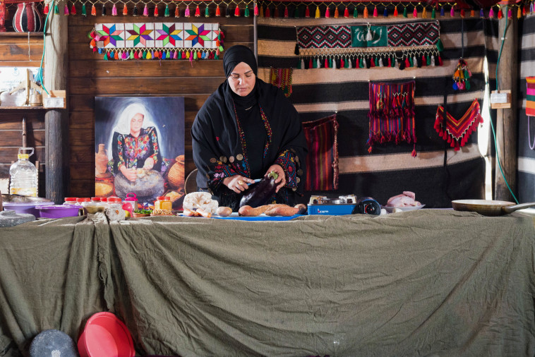 באוהל של האלה אבו סיאם ברהט