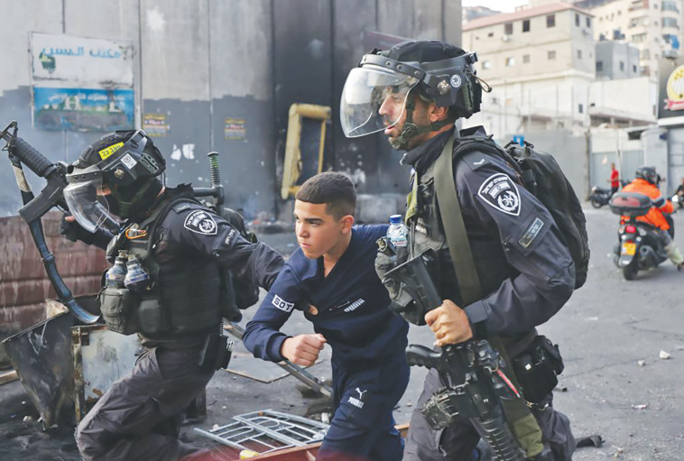 עימותים ביהודה ושומרון (צילום: AHMAD GHARABLI/AFP/Getty Images)