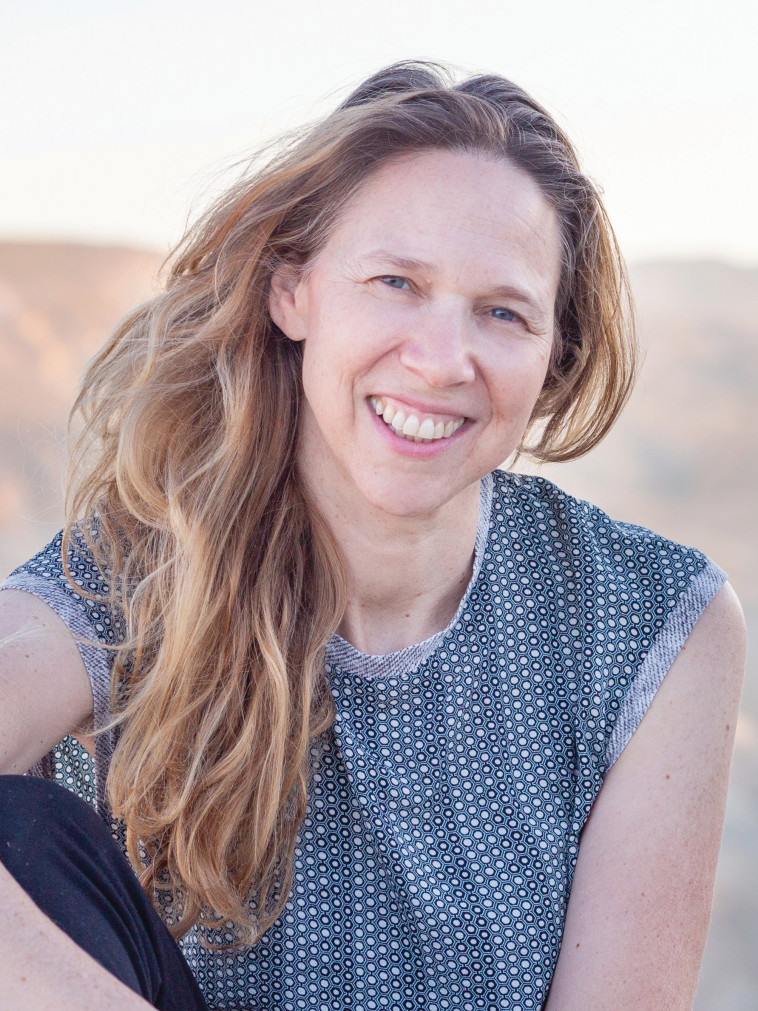 נגה גבעולי גרובר