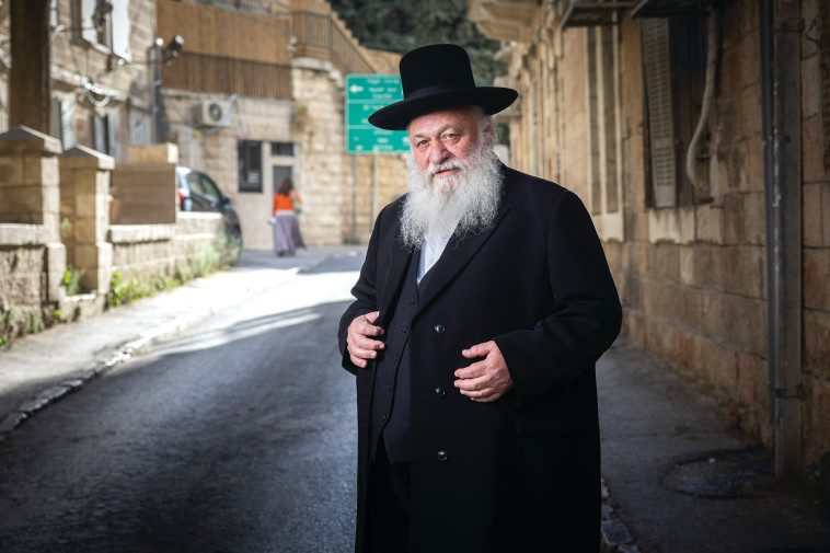 יצחק גולדקנופף