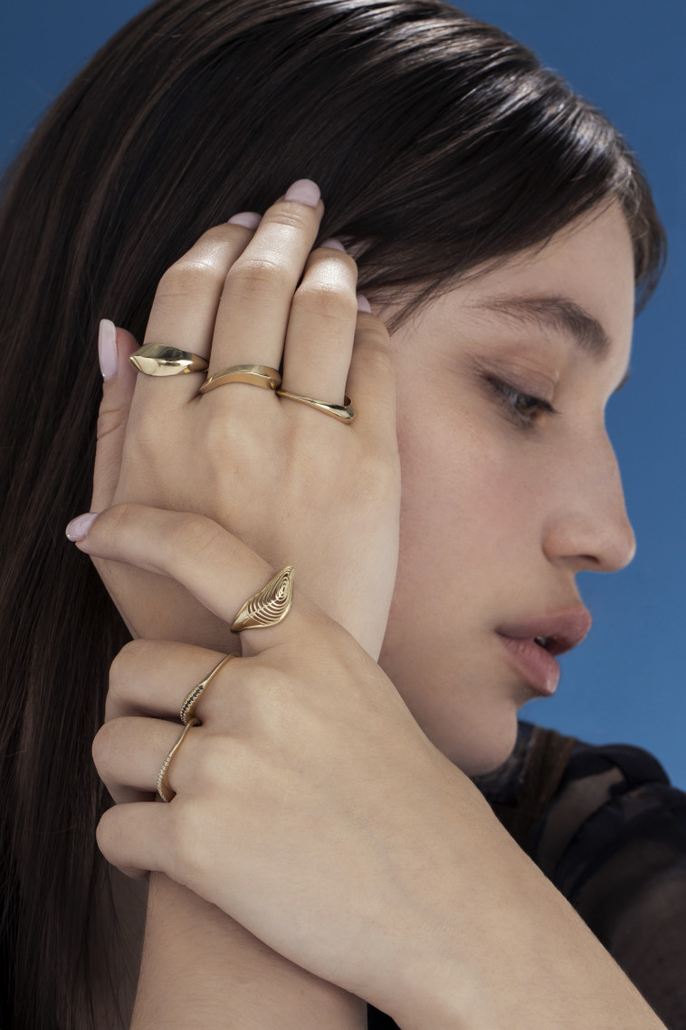 סתיו תכשיטי יוקרה. זהב, יהלומים ואבני חן 