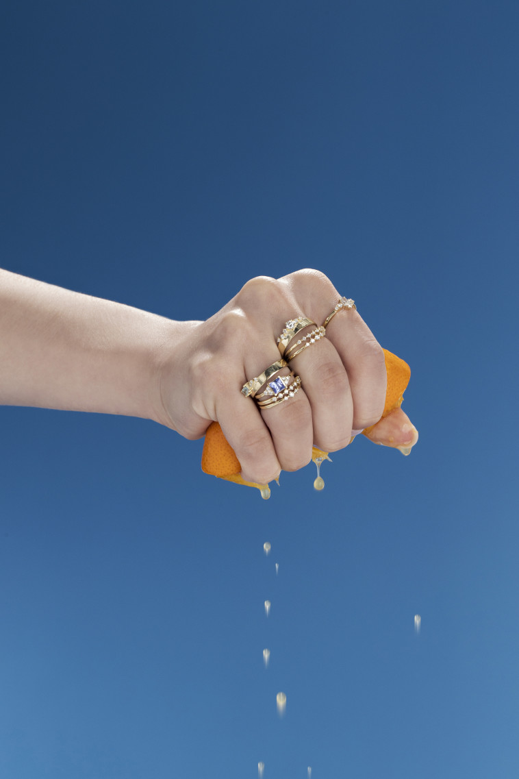 סתיו תכשיטי יוקרה. עיצובים מקוריים ועל זמניים