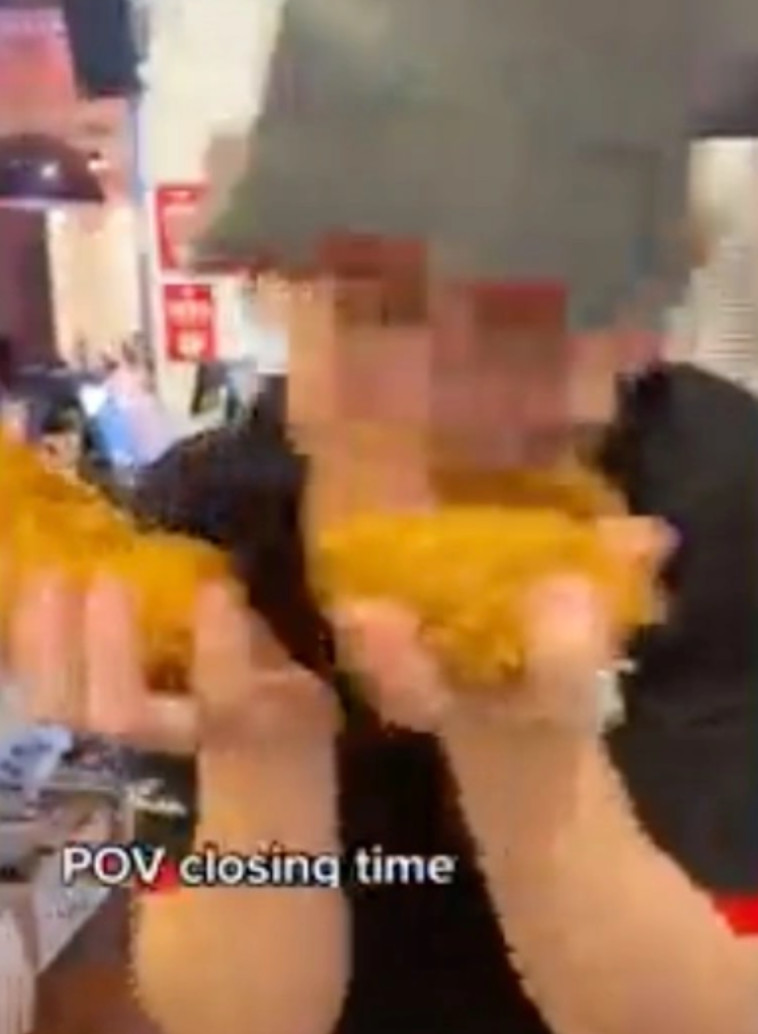 העוף המטוגן המפורסם