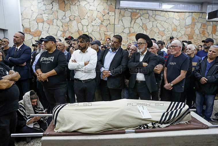 הלוויתו של רונן חנניה ז''ל (צילום: אוליביה פיטוסי, פלאש 90)