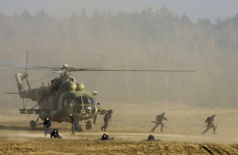 צבא בלארוס (צילום: REUTERS/Vasily Fedosenko)