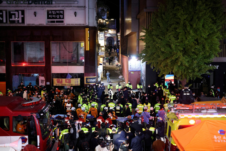 אסון במהלך חגיגות ליל כל הקדושים בקוריאה הדרומית (צילום: REUTERS/Kim Hong-ji/File Photo)
