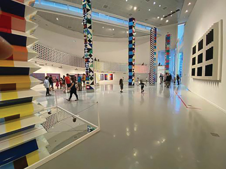 מוזיאון אגם