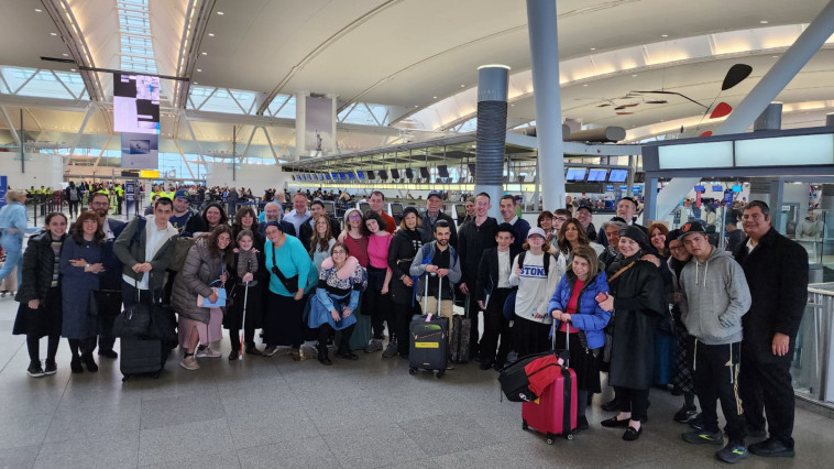 הצעירים מהתוכנית