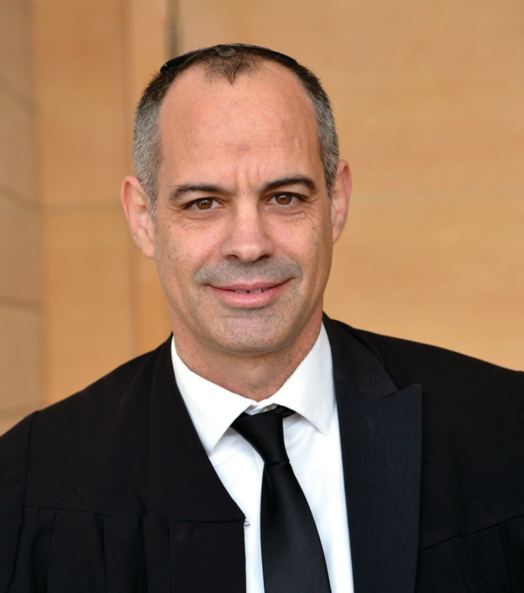 עו''ד עדי קידר