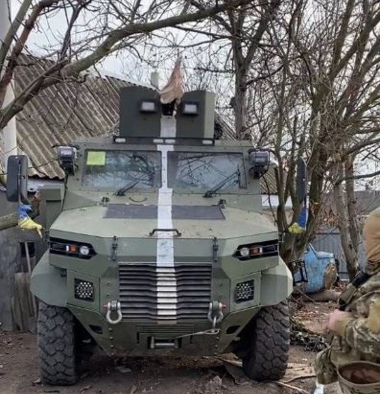 משוריין ישראלי בשירות הצבא האוקראיני