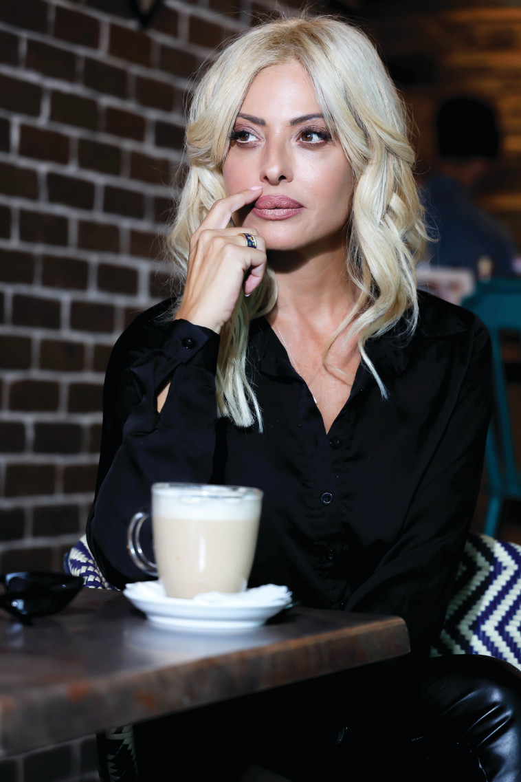 לימור כרסנטי