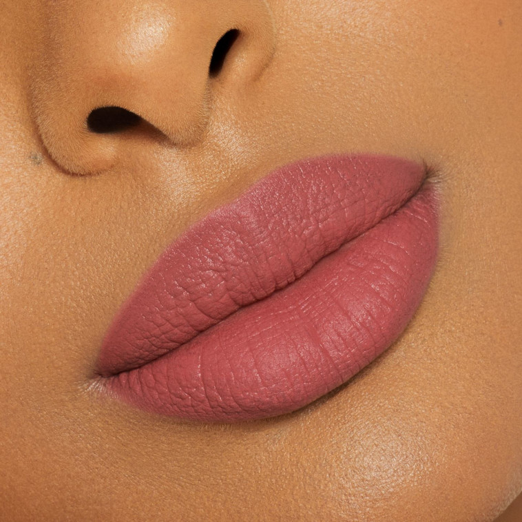 ליפ בלאש- קיילי ג'נר