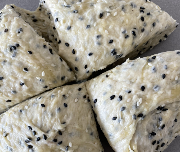 בצק לקרקרים ביתיים