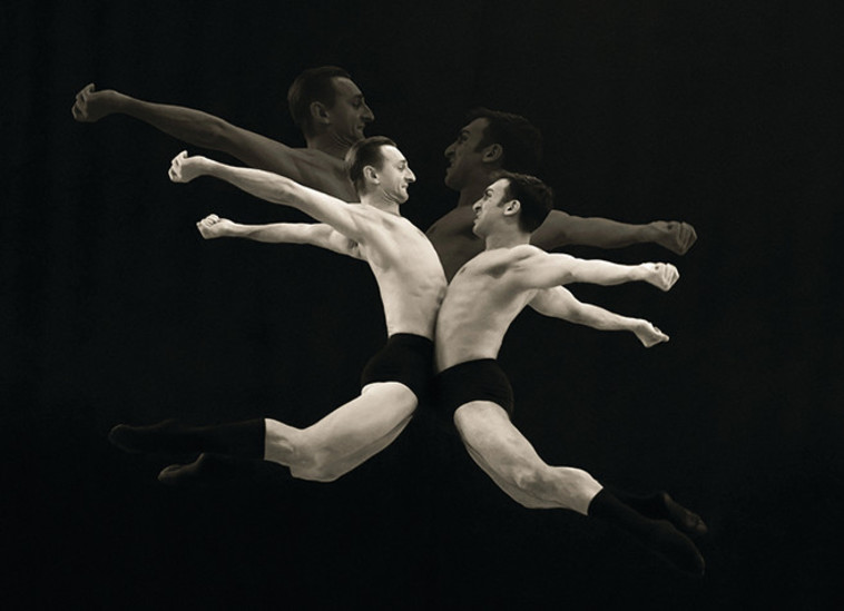 התערוכה של דתיה בן דור