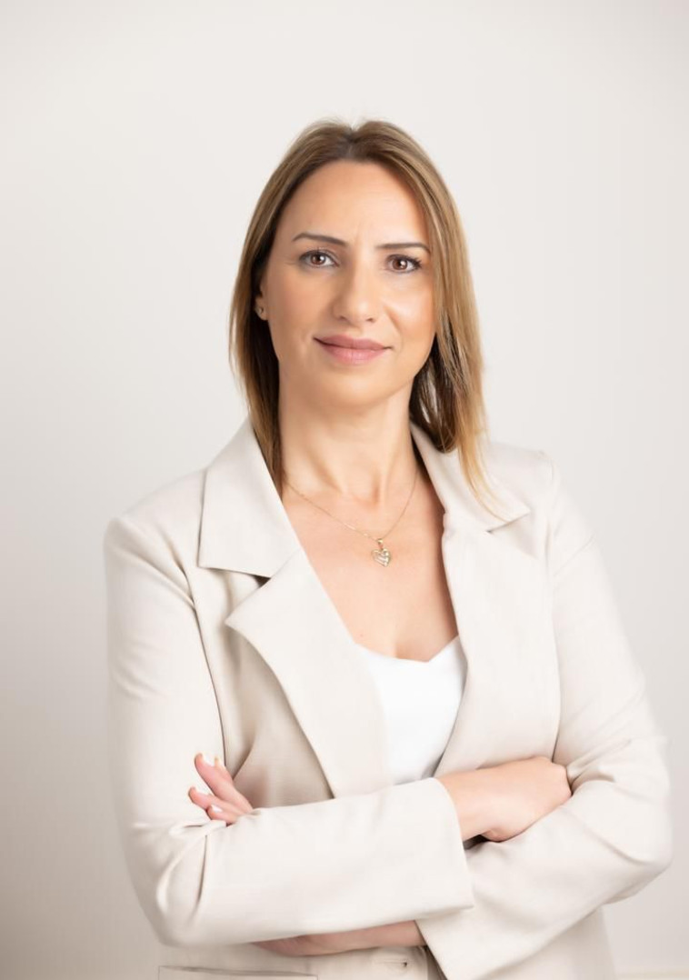 מנכ''לית אל על דינה בן-טל