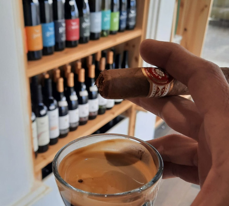 סיגר ויין. ויה קלרה אילת