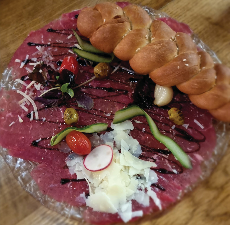 מסעדת לוקנדה, קרפציו עם חלה