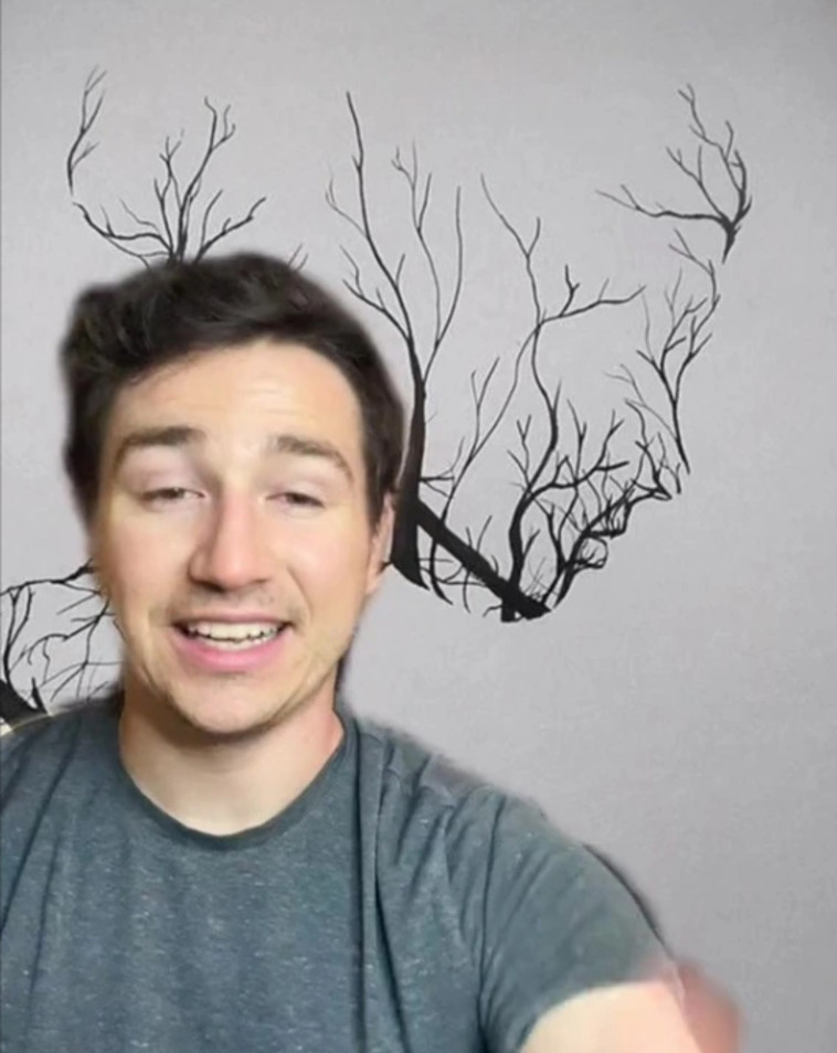 מריוט, משתף אשליות אופטיות ומבחני אישיות עם העוקבים שלו