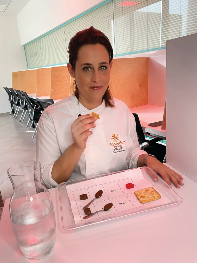 הילה קזס, שף-קונדיטור בחברת DouxMatok  