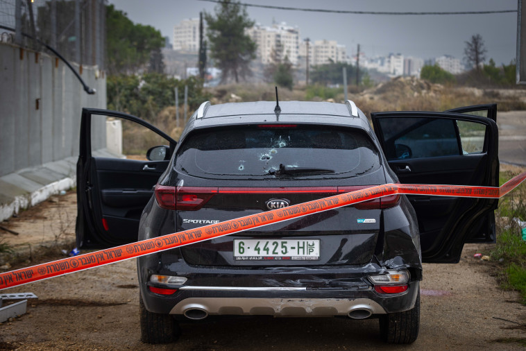 זירת הפיגוע בכוכב יעקב (צילום: אוליביה פיטוסי, פלאש 90)