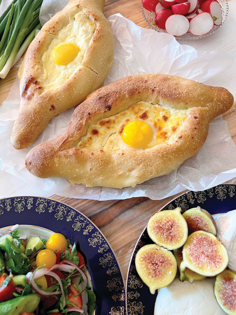 חצ'פורי אצ'רולי 