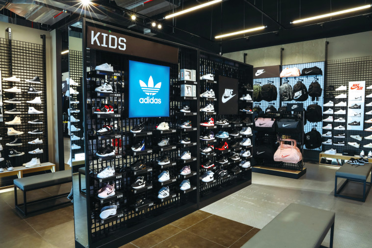 JD SPORTS במתחם סטאר אשדוד 