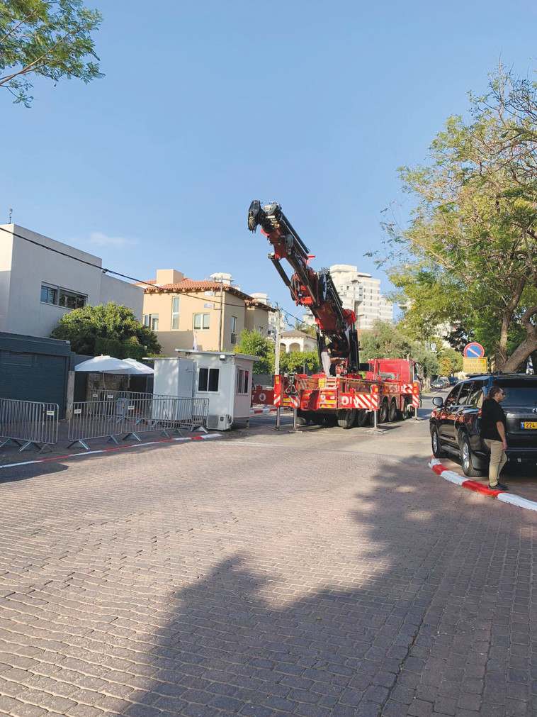 סידורי אבטחה ליד ביתו של בנט 