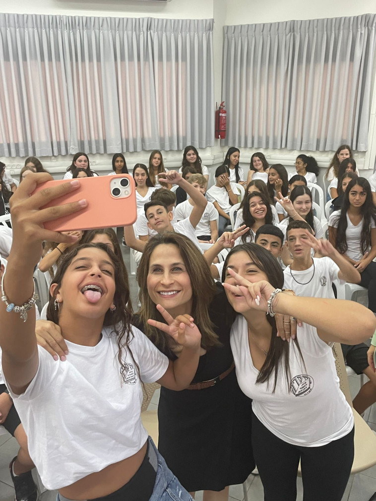 אורית פרקש הכהן בהשקת תכנית הייטק עם תלמידי כיתה ח' באשדוד