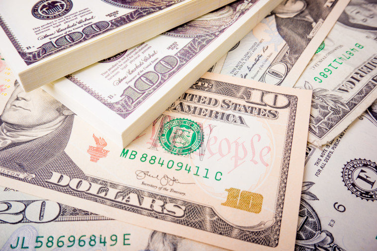 לא הניח את הכסף במקום מסתור