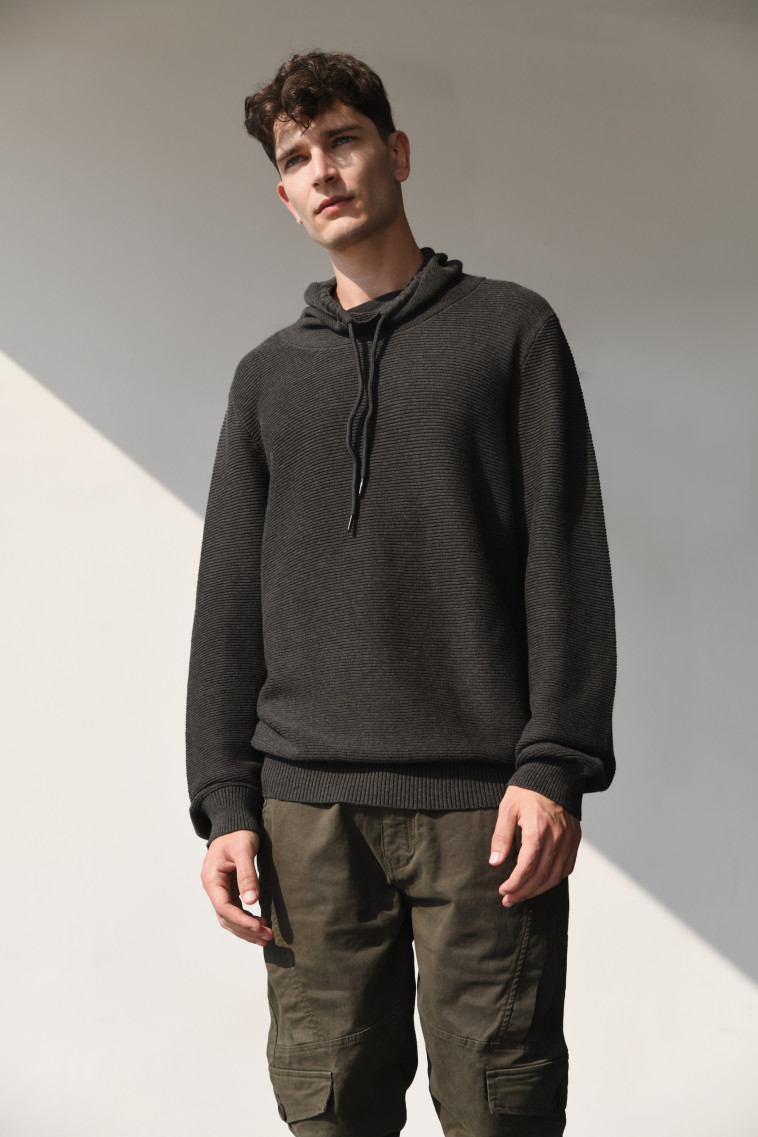 סריג קפוצ'ון, קסטרו