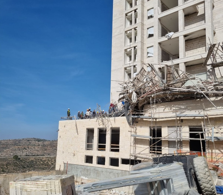 קריסת הפיגומים בגבעת זאב