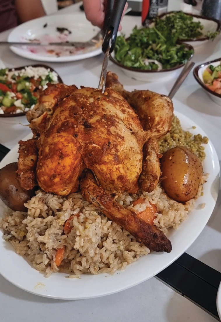 מדפונה במסעדת &ldquo;טאבון פאטמה&rdquo;