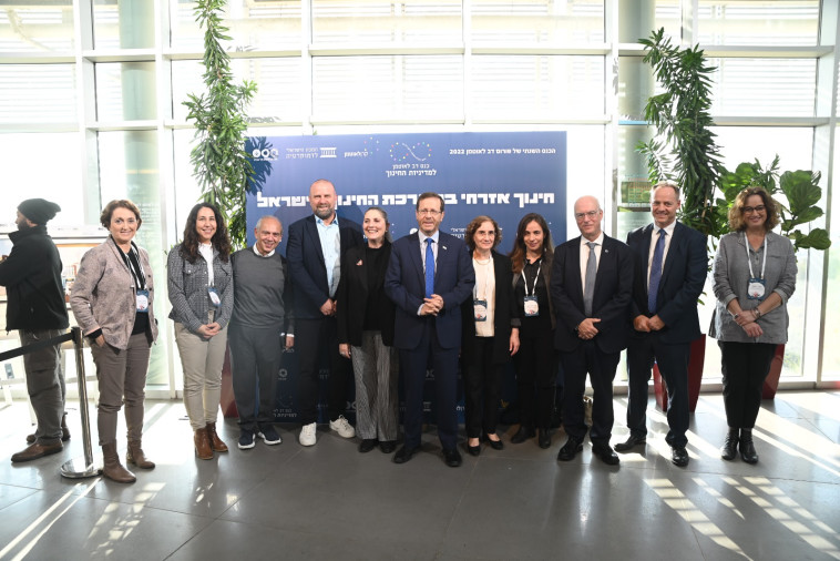 הנשיא הרצוג באוני' תל אביב 