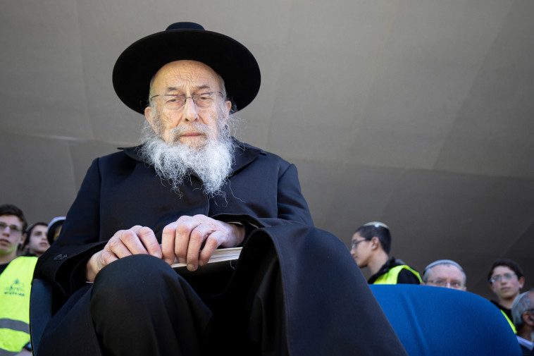 הרב צבי טאו 