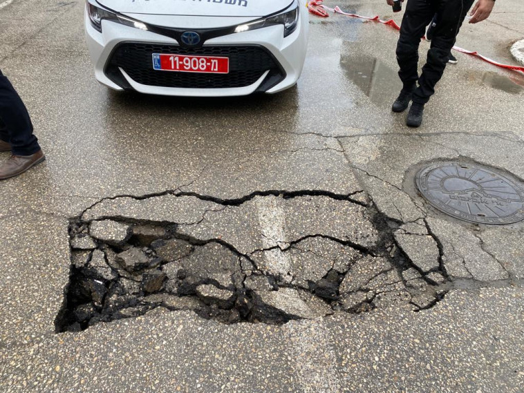 הבור שנפער בתל אביב