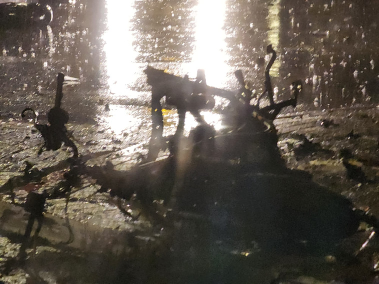 זירת פיצוץ האופנוע בפתח תקווה