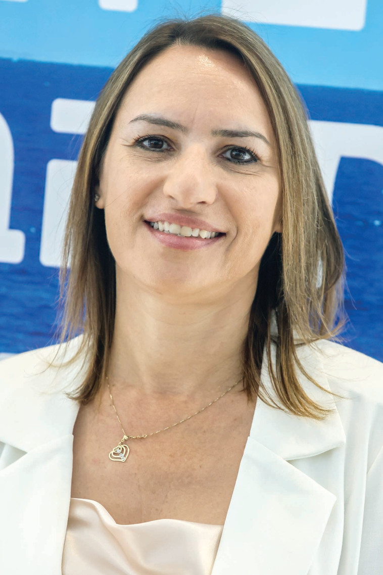 דינה בן טל גננסיה