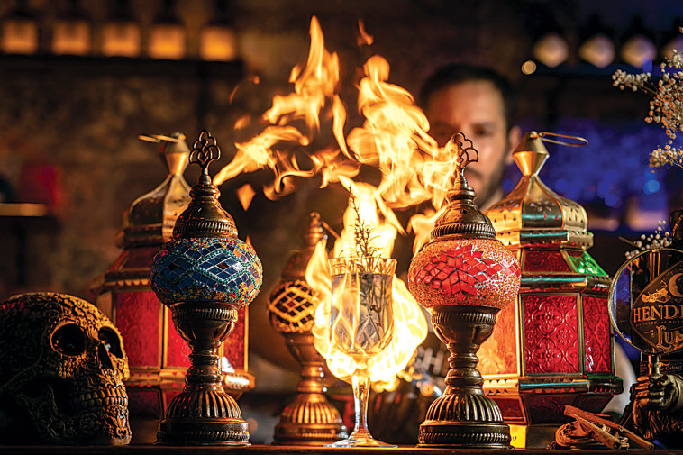 “האלכימאי”