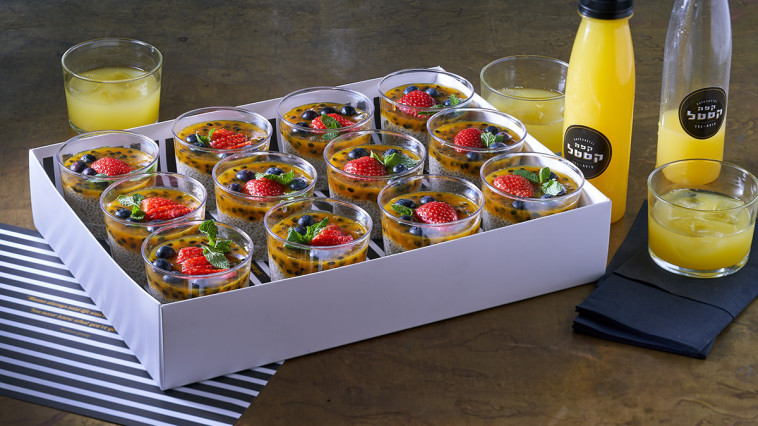 מגשי אירוח של קסטל