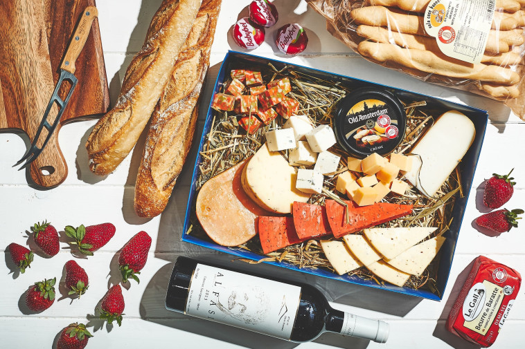 מגשי האירוח של חוות נעמי 