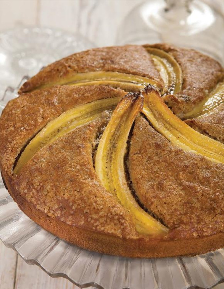 עוגת בננות ואגוזים (צילום: פסקל פרץ-רובין)