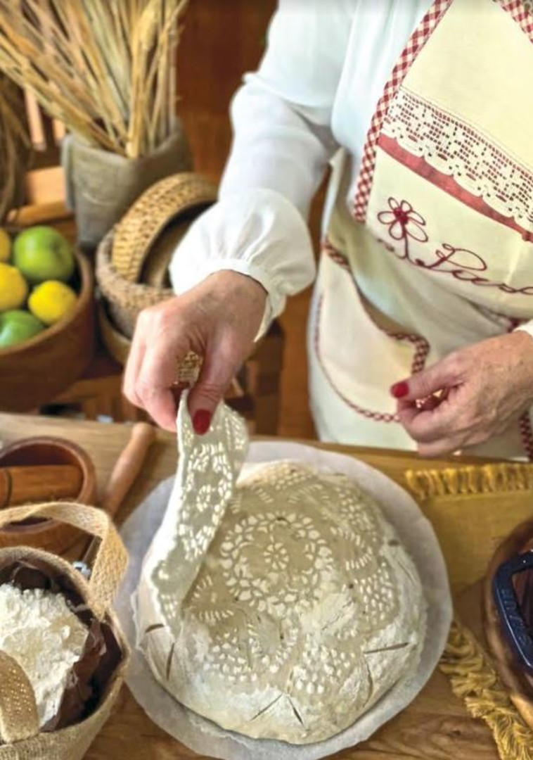 שימוש במפית תחרה לדוגמה