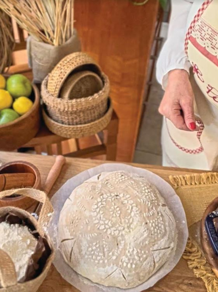 לחם עם דוגמה