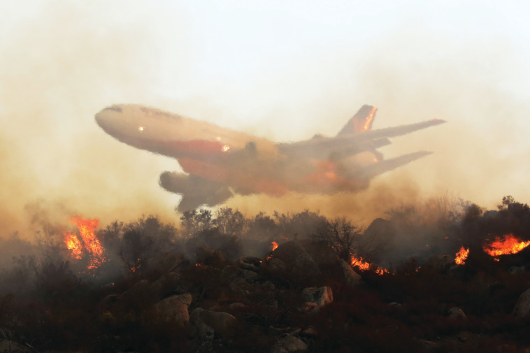 California firefighting plane (Photo: Reuters)